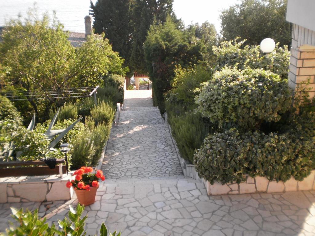 Apartments Pinezic Martinšćica Habitación foto